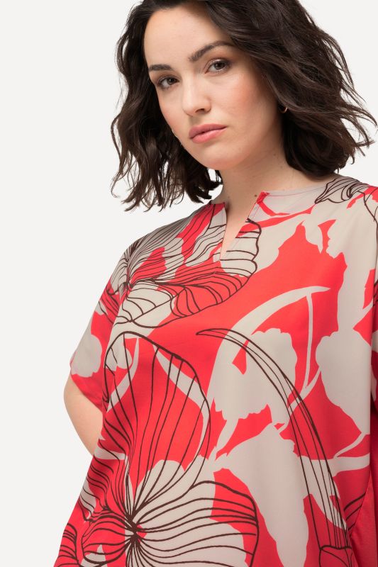 Flower Silhouette Short Sleeve Split Neck Tee