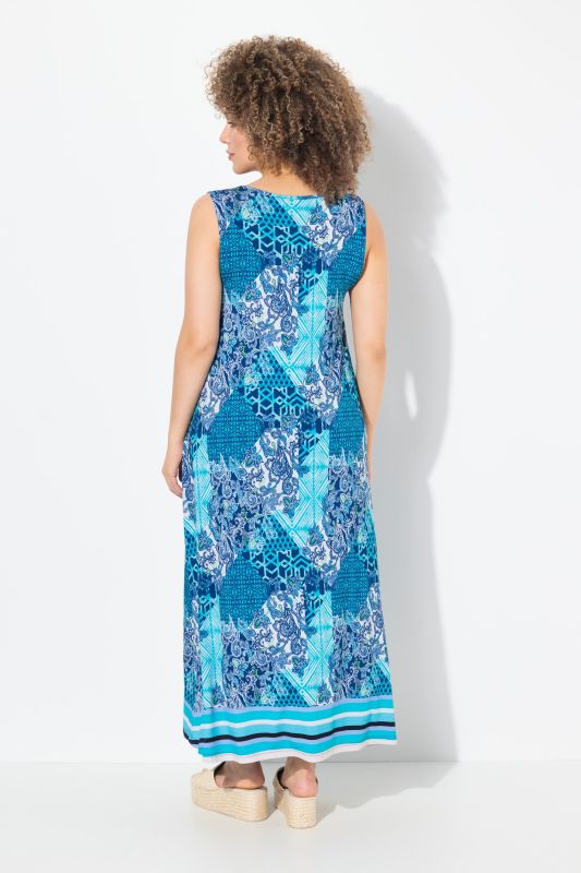 Sleeveless Patch Print D ress