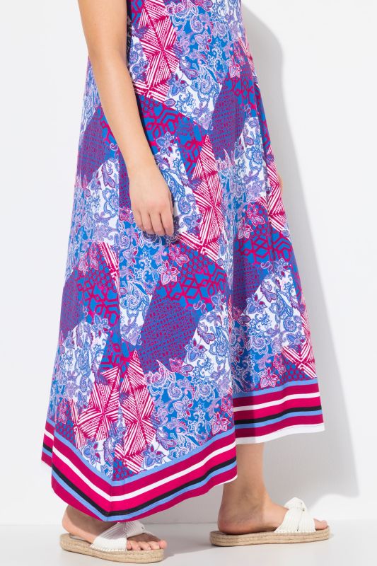 Sleeveless Patch Print D ress