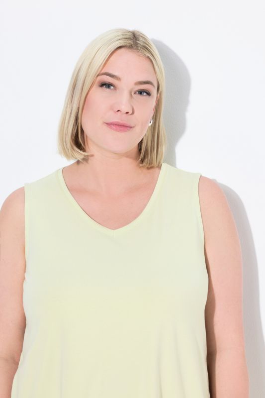Essential V-Neck Stretch Cotton Tank