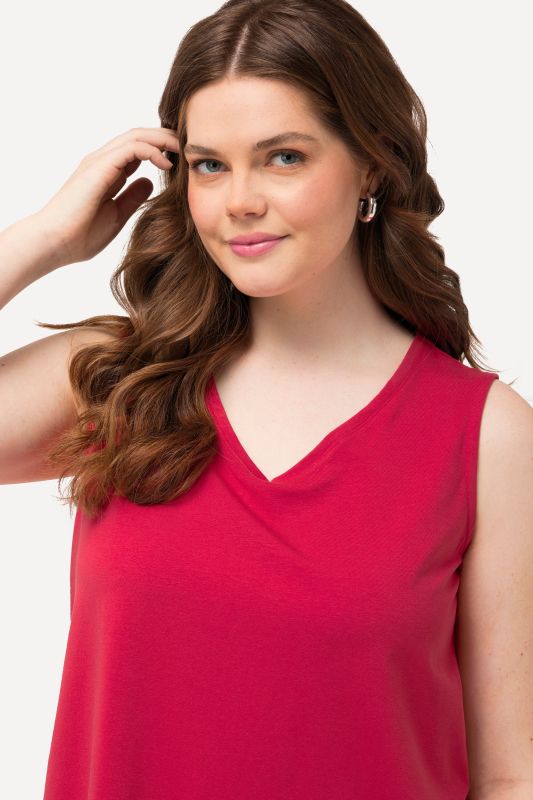 Essential V-Neck Stretch Cotton Tank