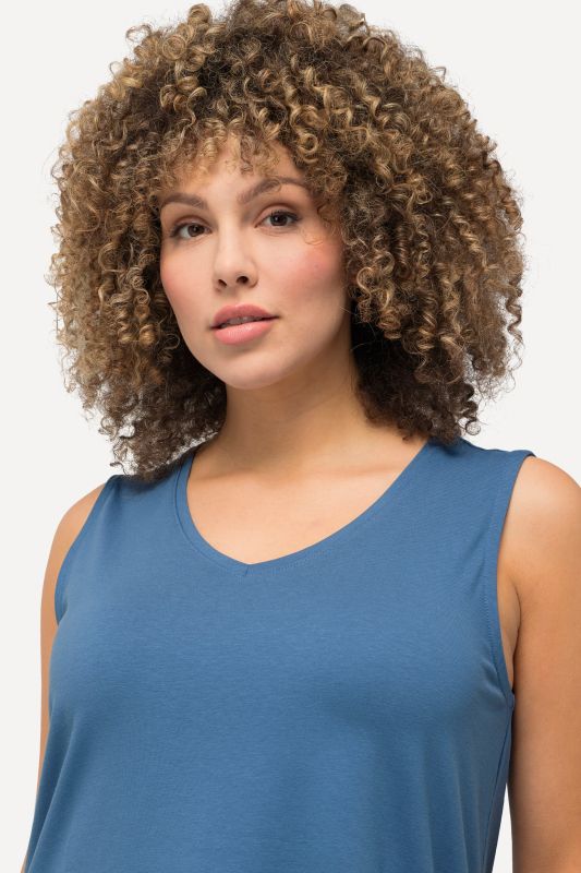 Essential V-Neck Stretch Cotton Tank