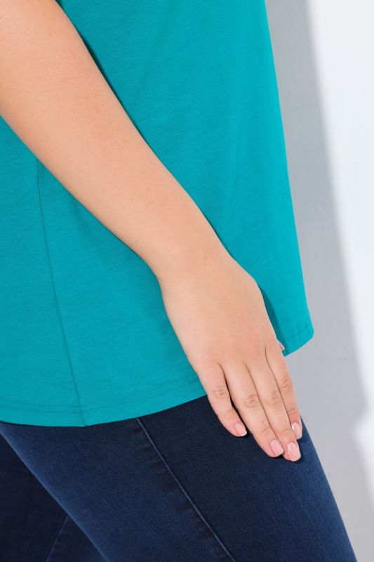 Essential V-Neck Stretch Cotton Tank