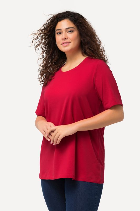 Essential Round Neck Stretch Tee