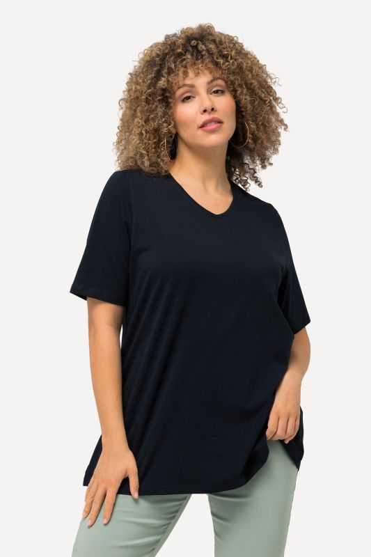 Essential V-Neck Stretch Tee