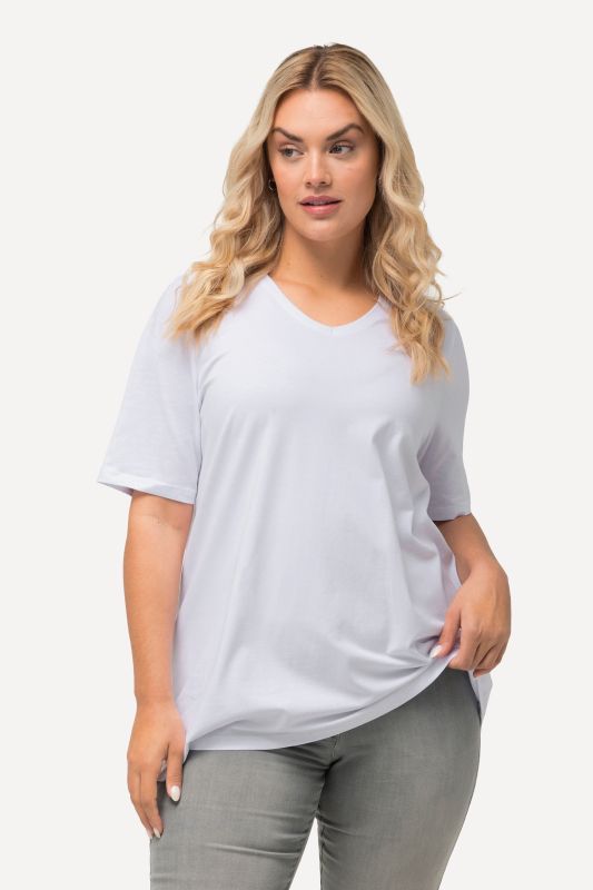 Essential V-Neck Stretch Tee