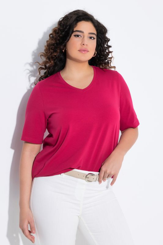 Essential V-Neck Stretch Tee