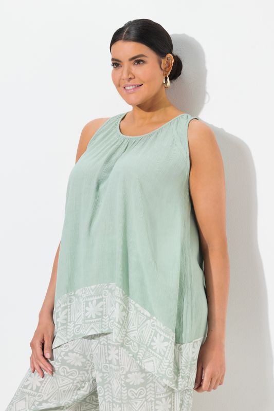 Sleeveless Border Print Blouse