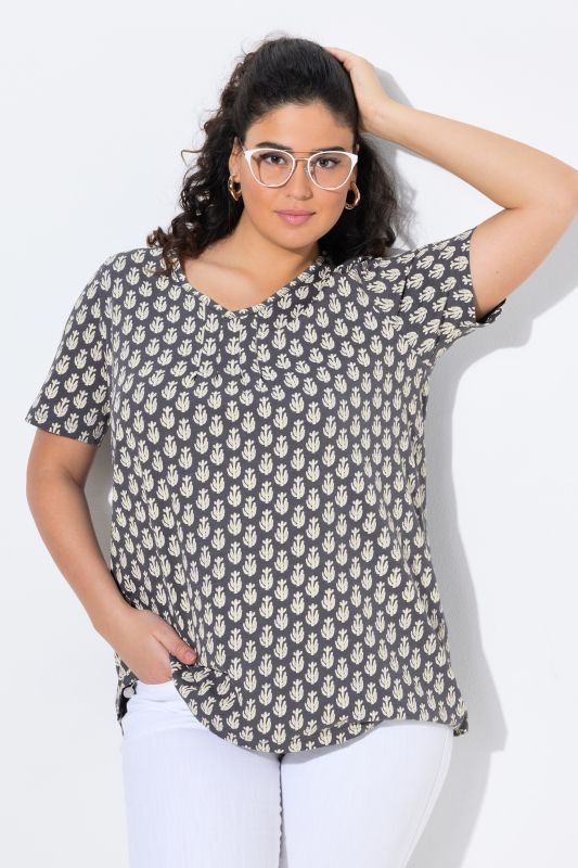 Cactus Print Short Sleeve V-Neck Tee