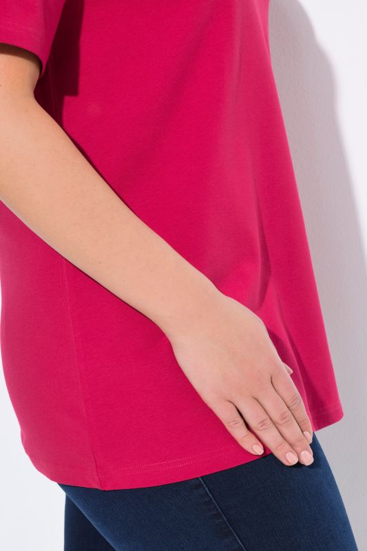 Essential Round Neck Stretch Tee