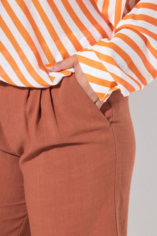 Linen Blend Pleated Bermuda Shorts