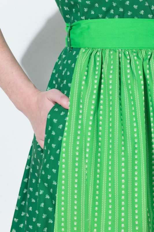 Minimal Print Goblet Collar Dirndl