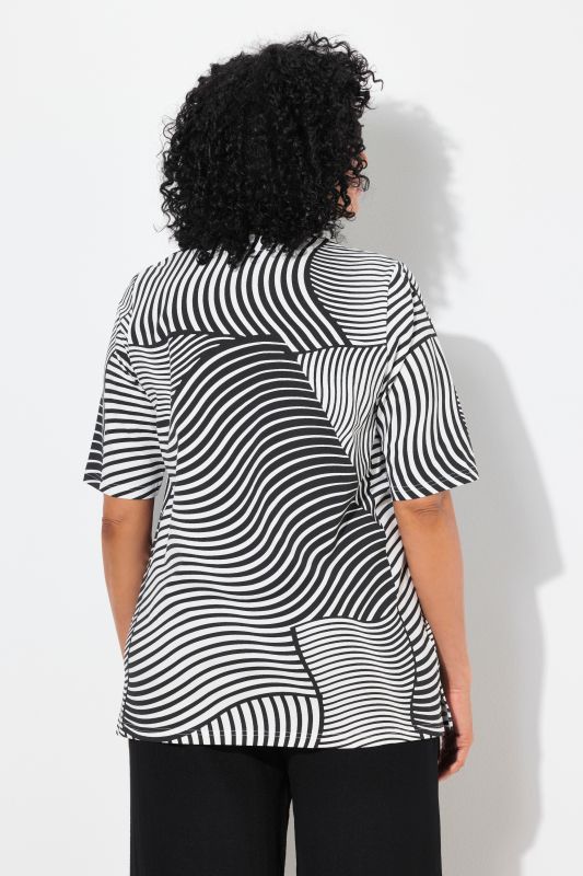 Geometric Print Short Sleeve Tee