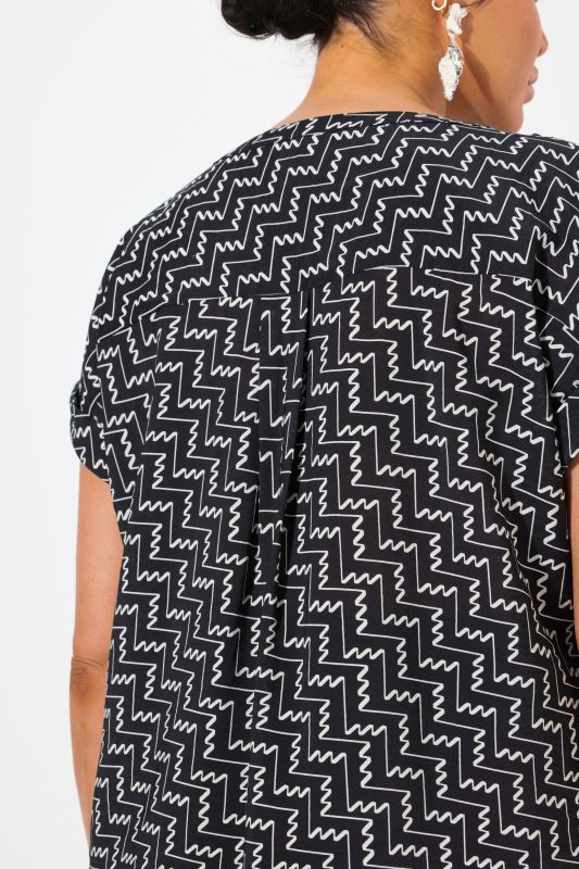 Zigzag Print Cap Sleeve Blouse