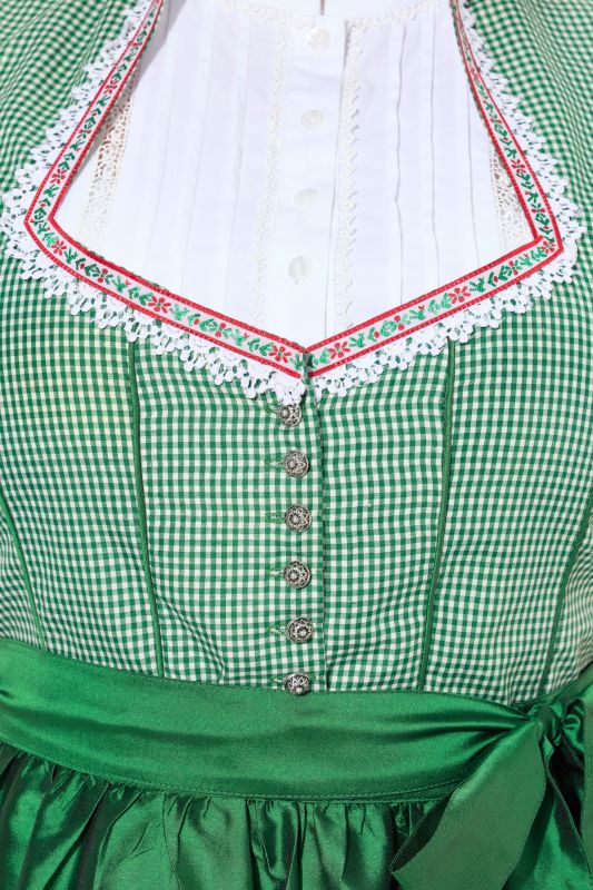 Рокля Dirndl със сърцевидно деколте