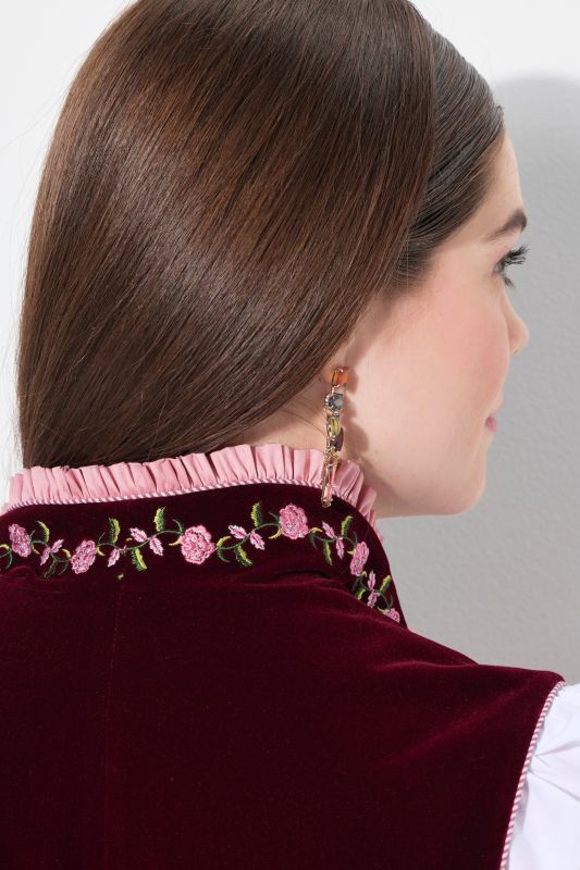 Рокля Dirndl с бродирани акценти
