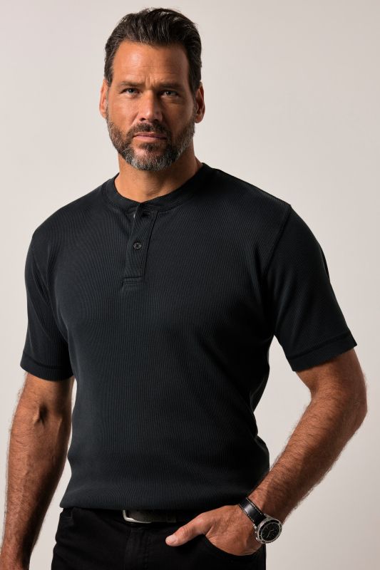 Тениска тип Henley с копчета