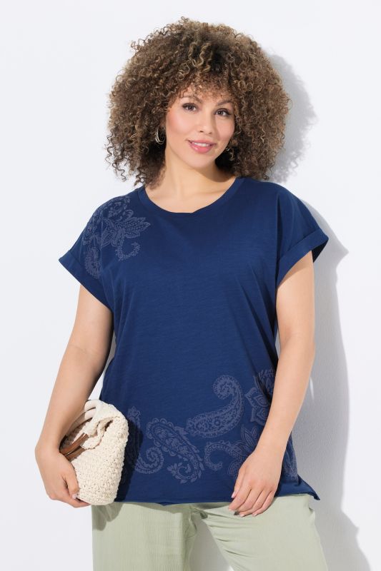 Textured Paisley Motif Cap Sleeve Tee