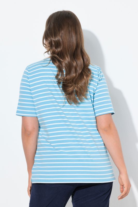 Hygge Short Sleeve V-Neck Graphic Tee