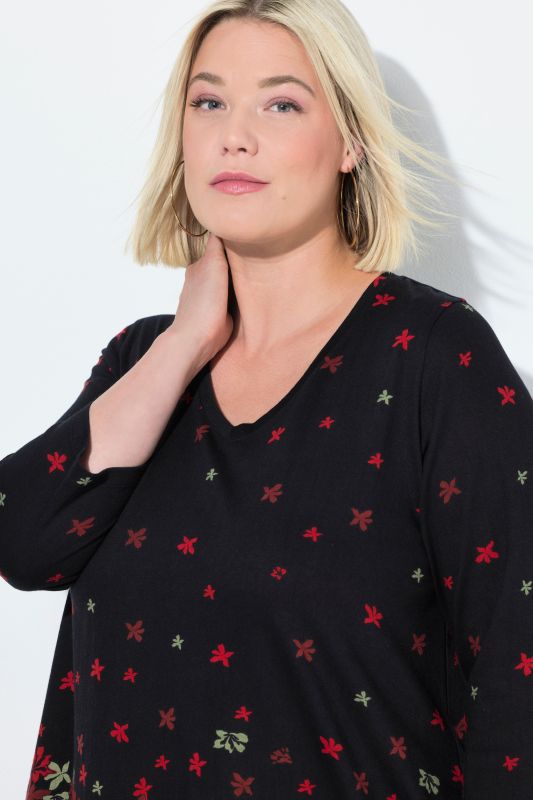 Falling Petals Knit 3/4 Sleeve Tunic