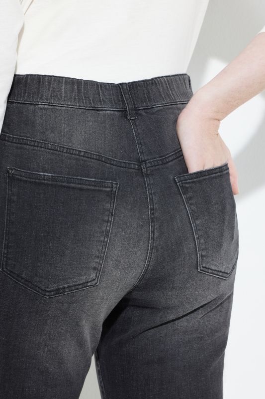 Vintage Wash Stretch Fit Jeans