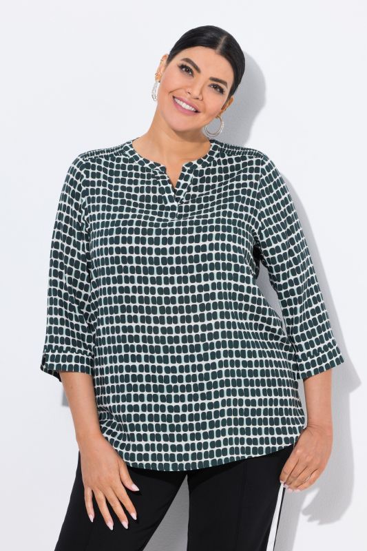 Graphic Print 3/4 Sleeve Satin Blouse