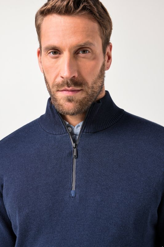 Knitted half-zip
