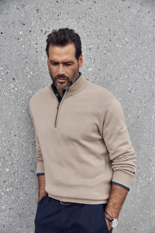 Fine-knit half-zip