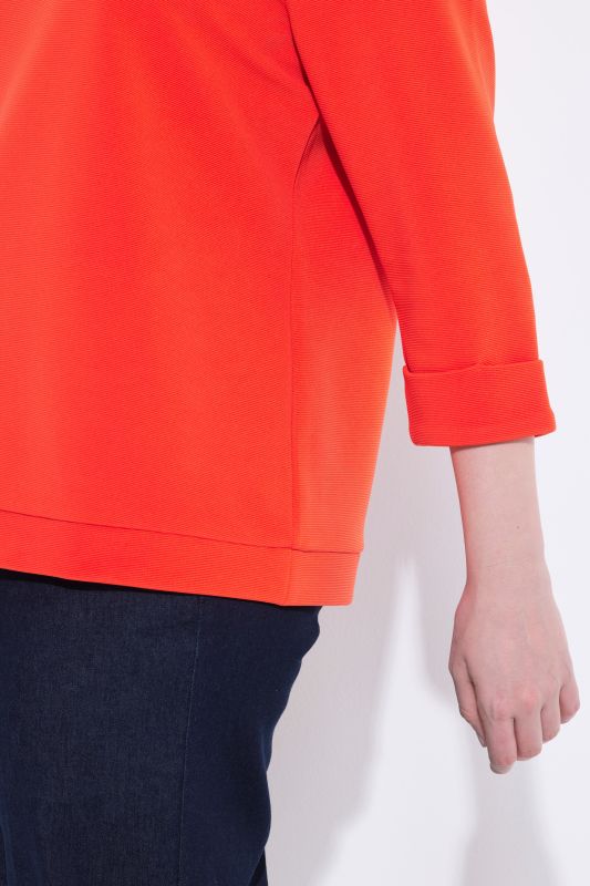 Lightly Textured 3/4 Sleeve Tee