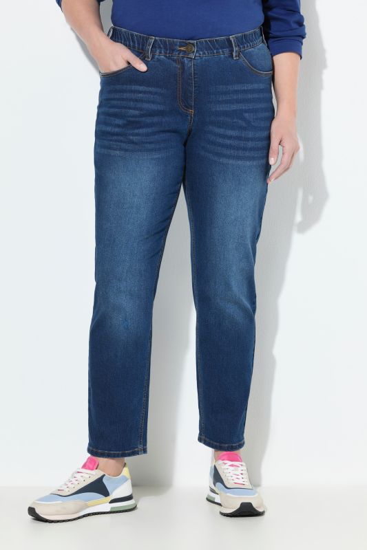 Stretch Fit Boyfriend Jeans