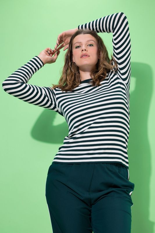 Long-sleeved shirts