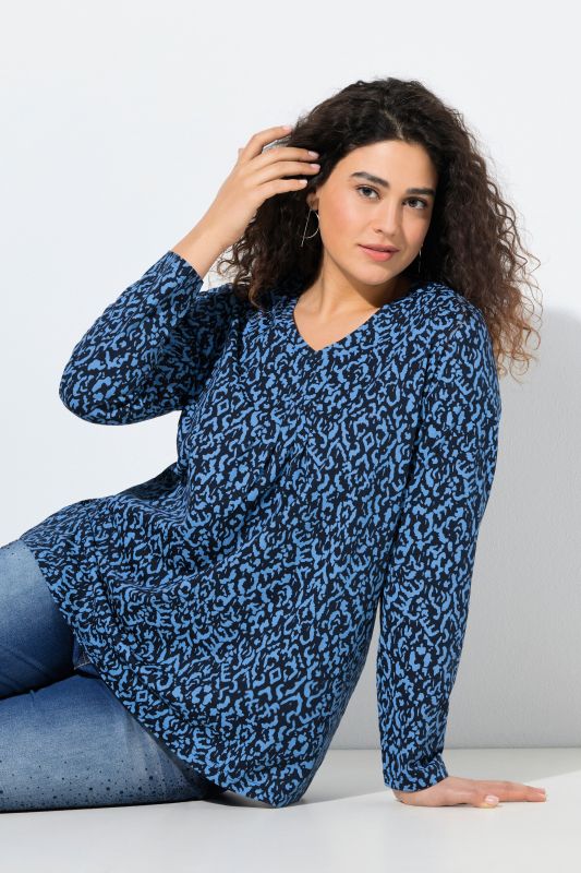 Тениска с геометричен мотив