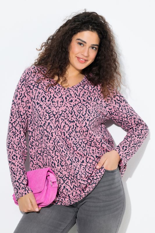 Тениска с геометричен мотив