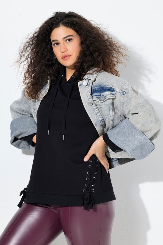 Суитчър с декоративна дантела