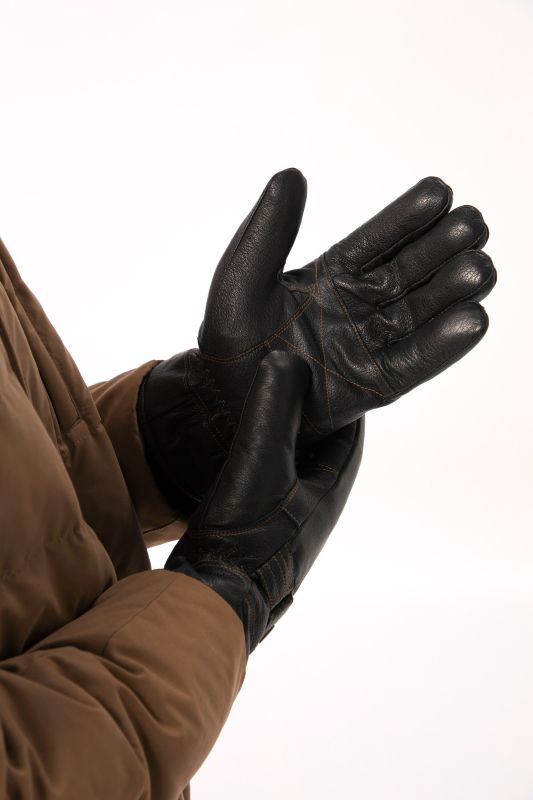 Leather gloves