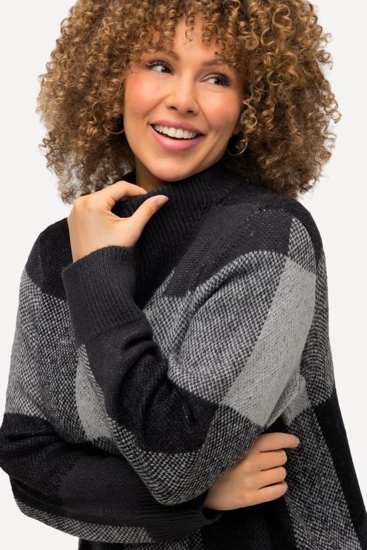 Grand Check Long Sleeve Sweater