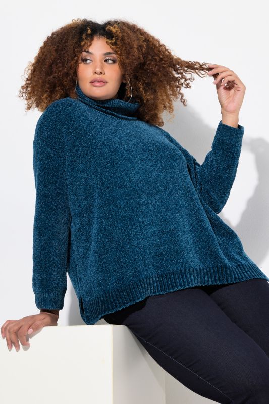 Soft Textured Chenille Oversized Fit Sweater