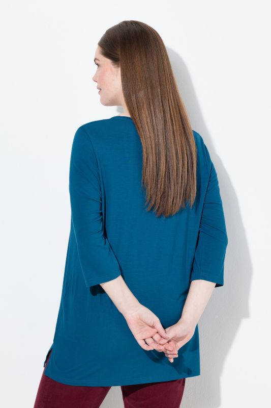 Doodle Goat Graphic Tee