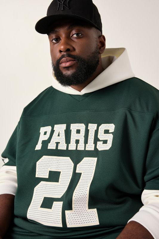 Тениска с надпис STHUGE