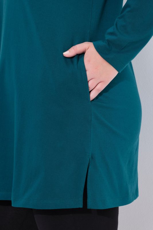 Notch Neckline Long Sleeve Knit Tunic