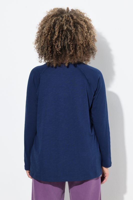 Тениска с обърнати шевове