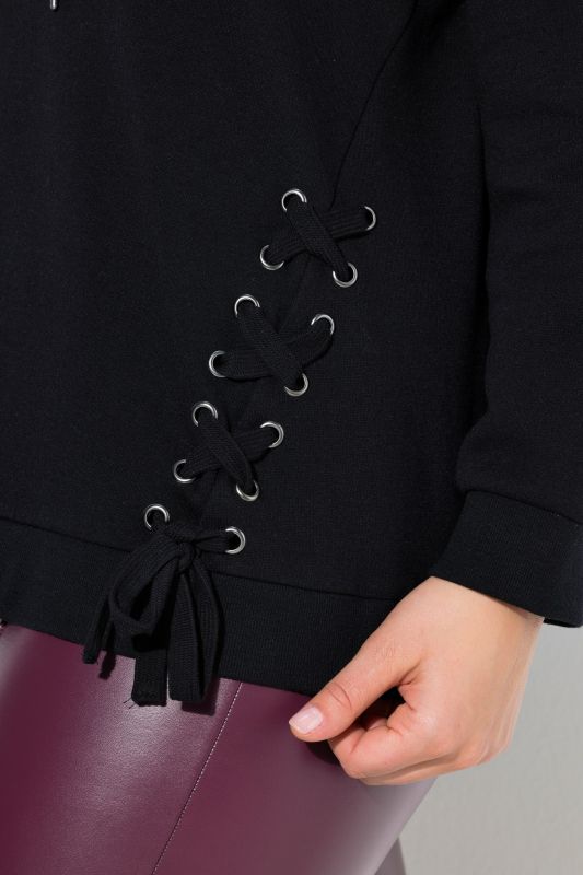 Суитчър с декоративна дантела