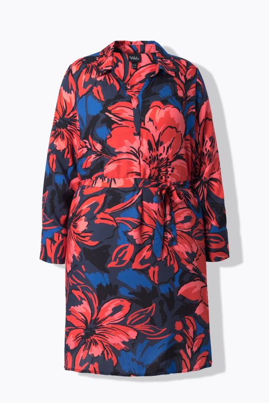 Рокля с контрастни цветя