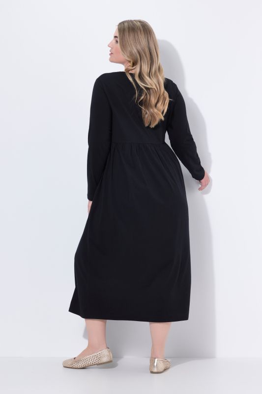 Рокля с джобове