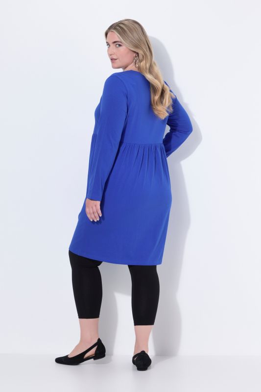 Рокля с джобове и А - линия