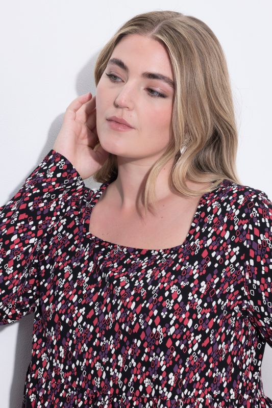 Рокля с графичен принт и джобове