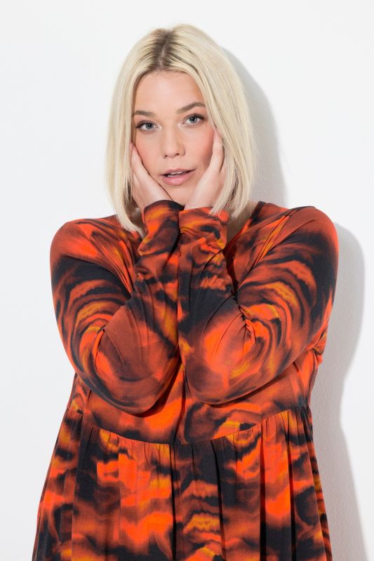 Рокля с принт на вълни