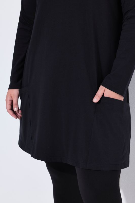 Туника с джобове