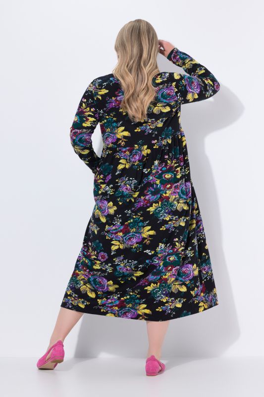 Рокля с електрикови цветя