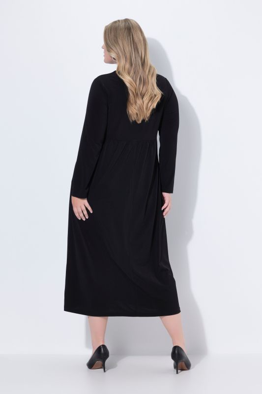 Рокля с модерна визия